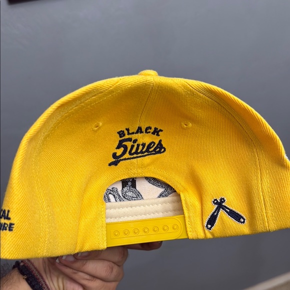 New York Rens Cap - Picture 4 of 5